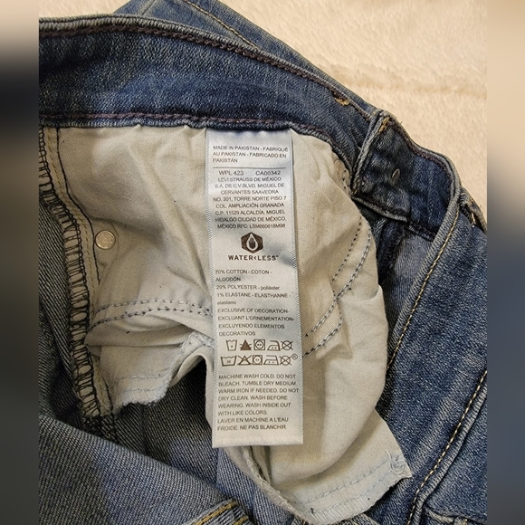 Levi's Mid Rise Straight Jeans 4 - Picture 4 of 4